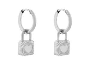 Oorbellen met hanger slotje