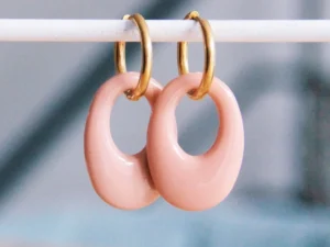 Statement oorbellen - Oorring met resin druppel - oudroze/goud