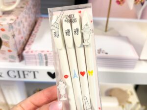 Emily in Paris | Pennenset