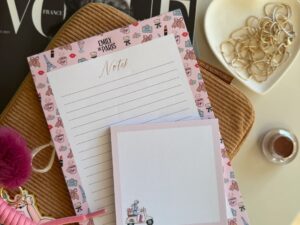 Emily in Paris | Mini Notes